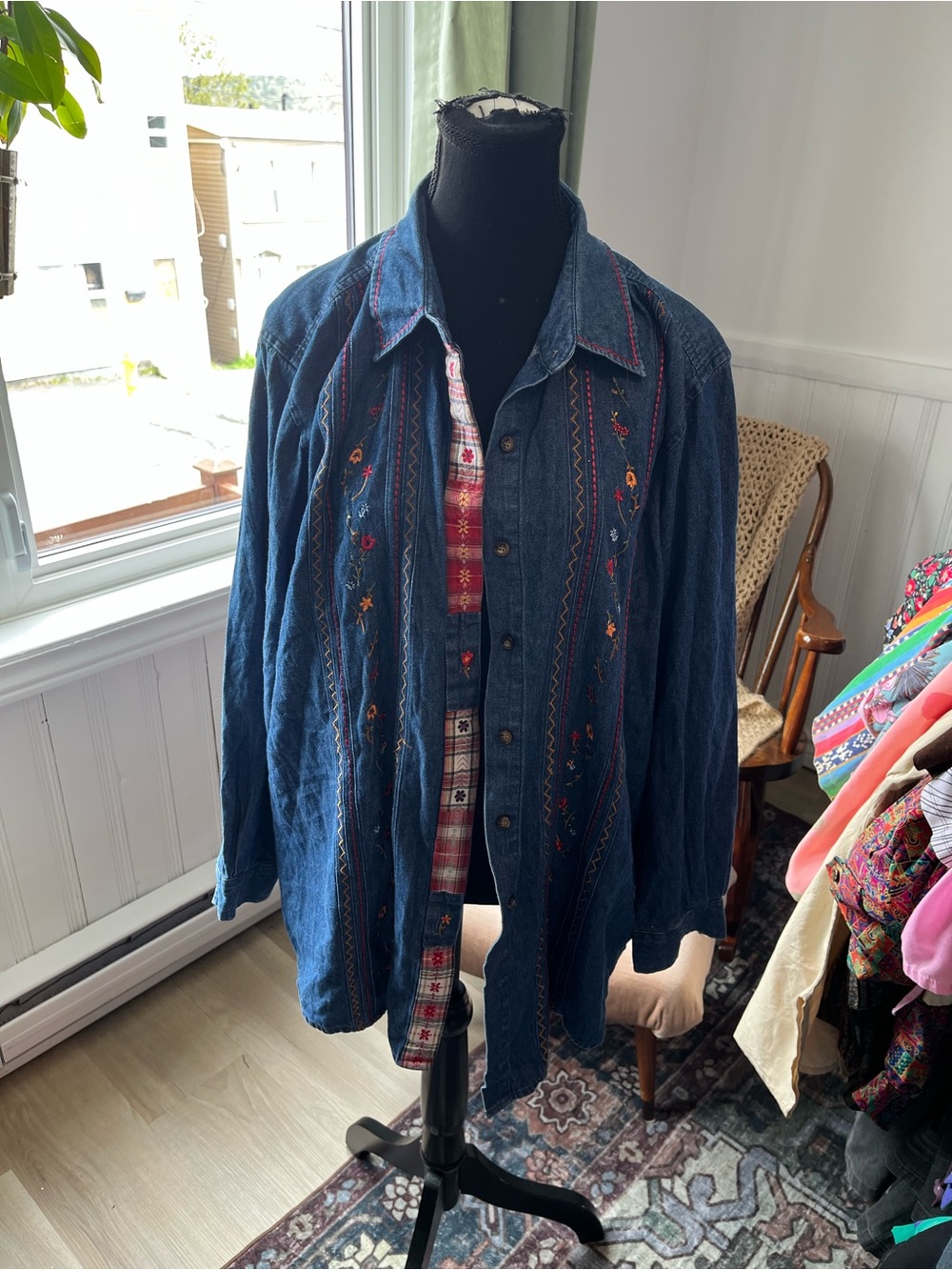 Women’s Vintage Embroidered Jean Denim Shirt Jacket 2X